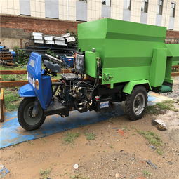 成都撒料车 养牛油电两用牲畜投料车的灵活应用与农副产品销售前景